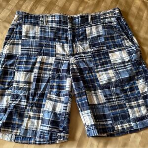 Men's Blue Plaid Arrow Shorts Size 38‎